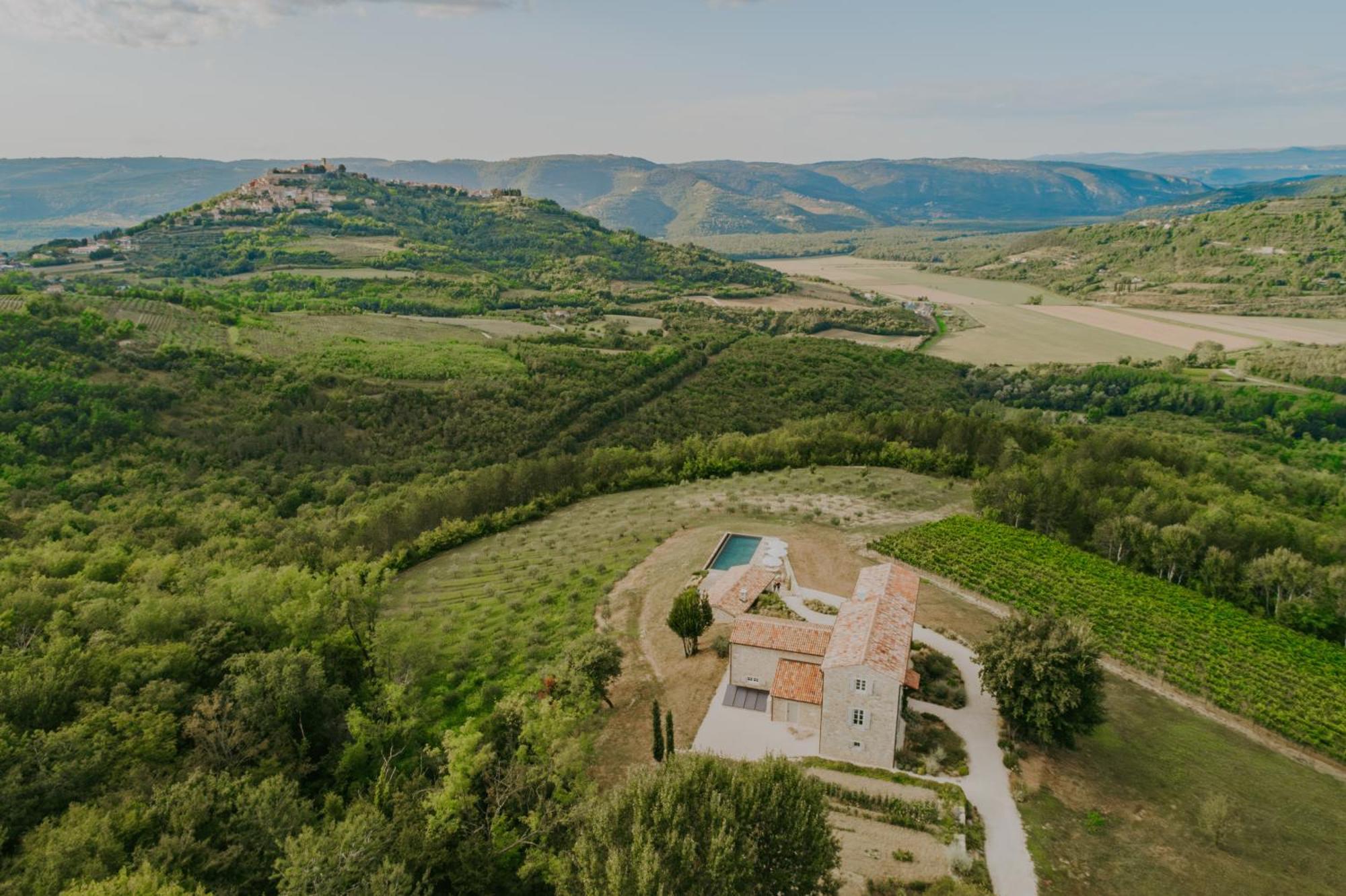 Luxury Estate With 6 Hectares Land Near Hilltop Town Motovun Kaldir Exterior foto